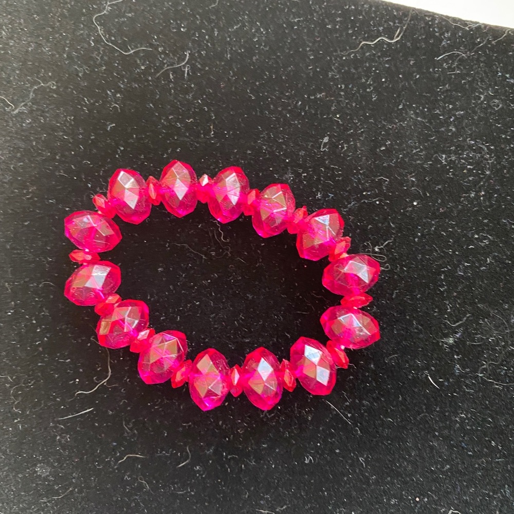 Fuschia bead bracelet